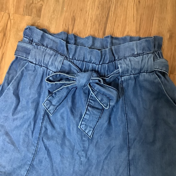 *NWT* Tencel Chambray Paperbag Waist Shorts - Picture 2 of 6